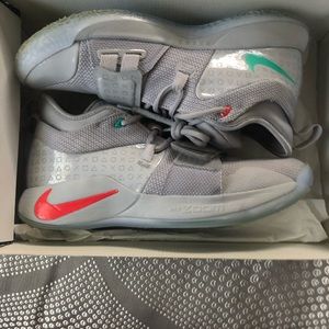 Nike PlayStation PG 2.5